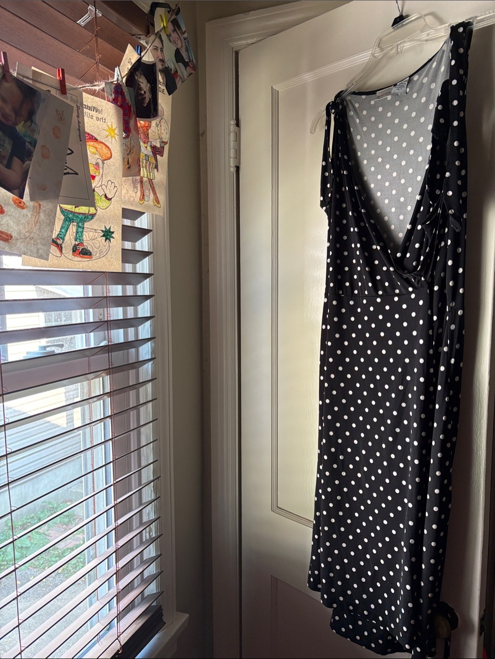 Adorable Newport News Stretch Polka Dot Wrap Midi Dress - Black and White